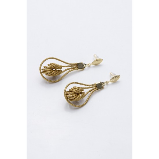 Brinco em Capim Dourado Nest