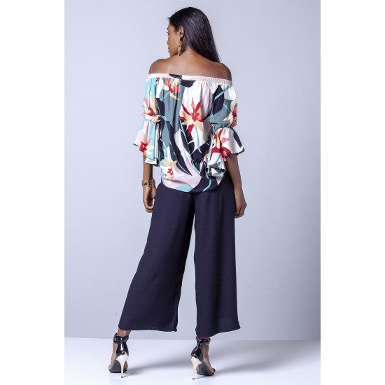 Calça Pantacourt Viscose Envelope Preta
