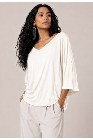 Blusa Ampla Morcego Guyrá Manga 3/4 Malha Off White