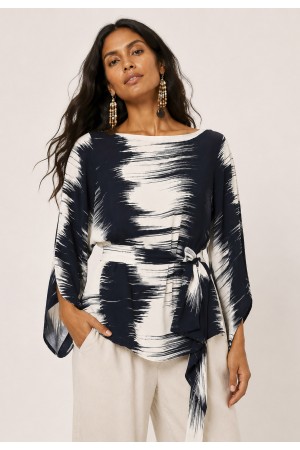 Blusa Viscose Poranga Asa da Noite Estampa Horizonte P&B