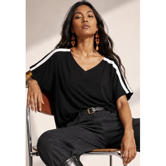 Blusa Essence Malha Gola V Manga Curta Preta