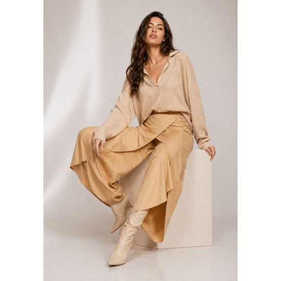 Calça Pantacourt Garatéa Transpassada Risca de Giz Dourado Buriti