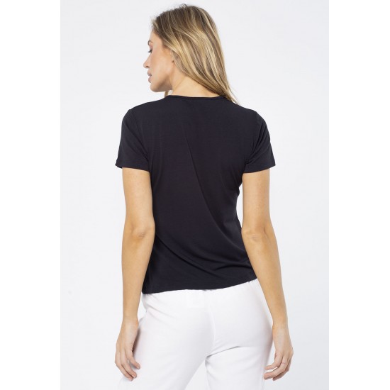 Blusa Malha Manga Curta Detalhe Preta