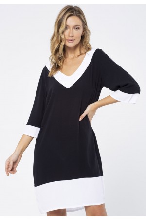 Vestido Curto Viscose Amplo Bicolor Preto e Branco