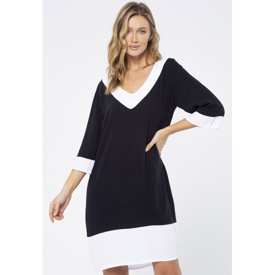 Vestido Curto Viscose Amplo Bicolor Preto e Branco