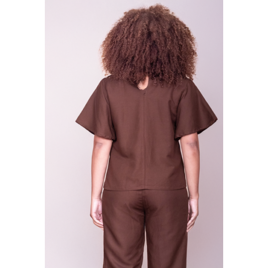 Blusa Gola V Manga Curta Marrom