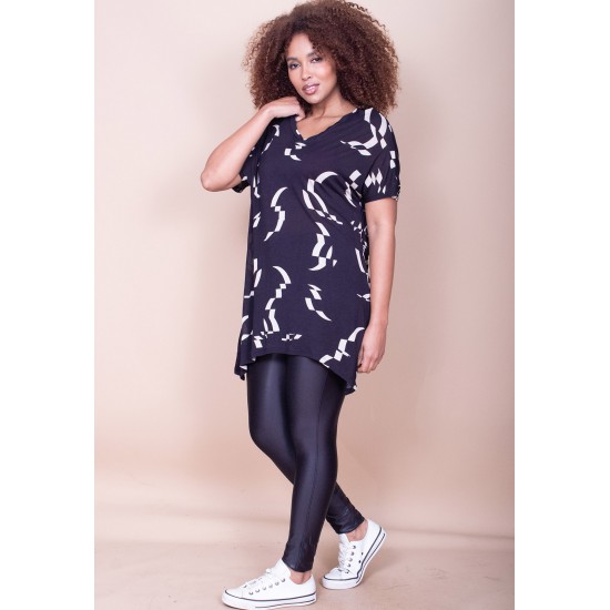 T-Shirt Ampla Fibra de Bambu Manga Curta Estampa Maria