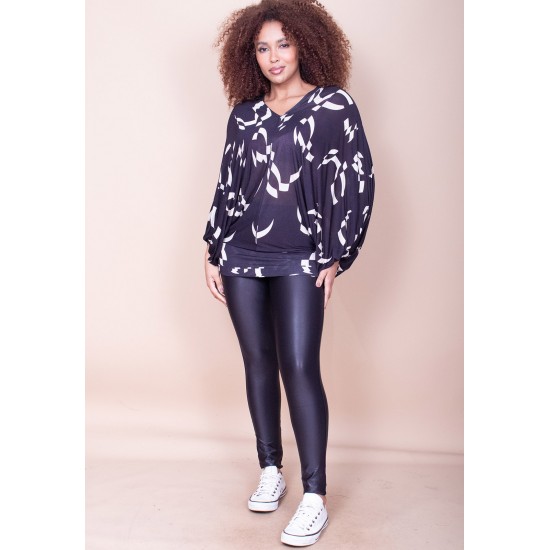 Blusa Moicana Malha Fibra de Bambu Morcego Estampa Maria