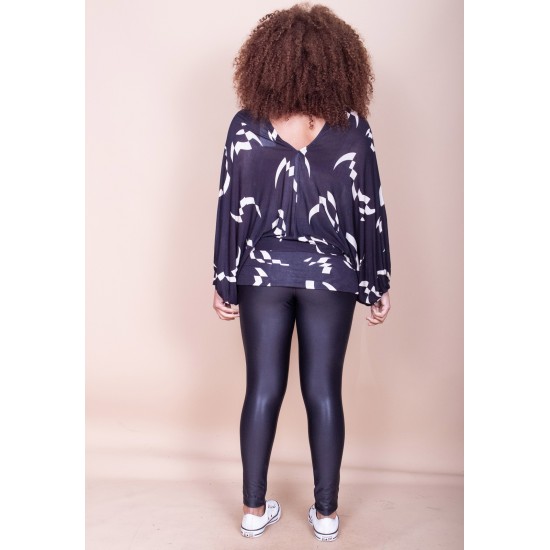 Blusa Moicana Malha Fibra de Bambu Morcego Estampa Maria