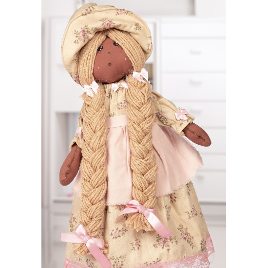 Boneca de Pano Camponesa Estampa Jardineira - Artesã Ana Mariza