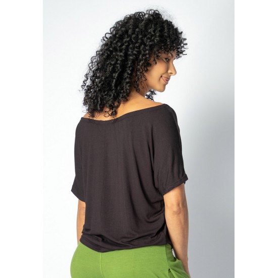 Blusa Básica Morcego Malha Gola Canoa Manga Curta Preto