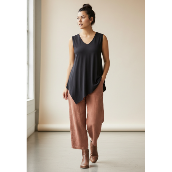 Blusa Regata Assimétrica Malha Preta