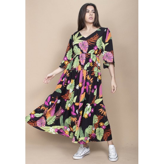 Vestido Longo Plano com Manga e Camadas Estampa Noite Botânica