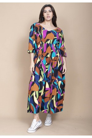 Vestido Longo Plano com Manga e Camadas Estampa Aurora Urbana