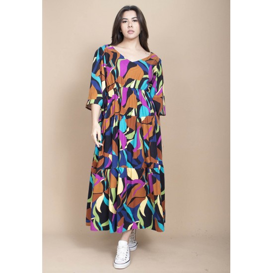 Vestido Longo Plano com Manga e Camadas Estampa Aurora Urbana