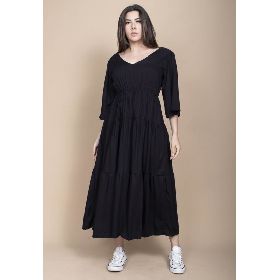 Vestido Longo Plano com Manga e Camadas Preto