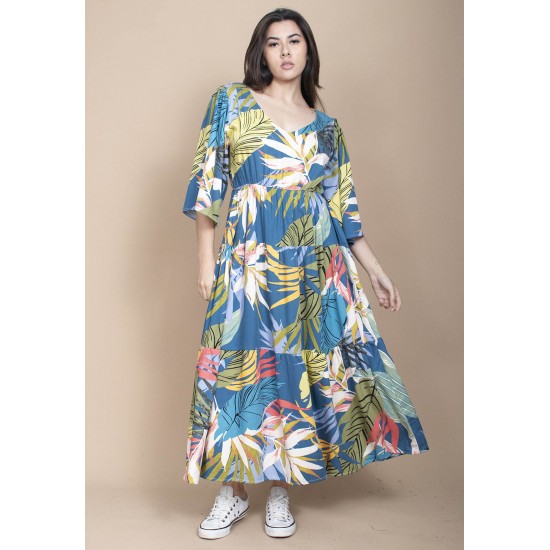 Vestido Longo Plano com Manga e Camadas Estampa Brisa Botãnica