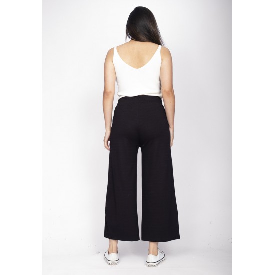 Calça Pantacourt Malha Encorpada Preta