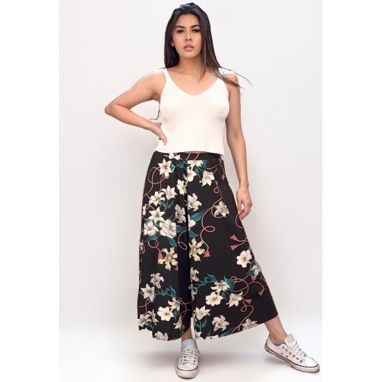 Calça Pantacourt Saia Malha Macaúba Estampa Preto Floral