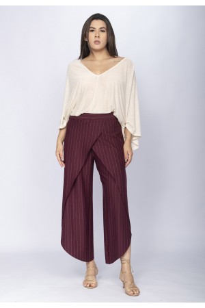 Calça Pantacourt Garatéa Transpassada Risca de Giz Vinho Açaí