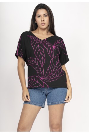 Blusa Básica Morcego Malha Gola V Manga Curta Estampa Antúrios Lilás