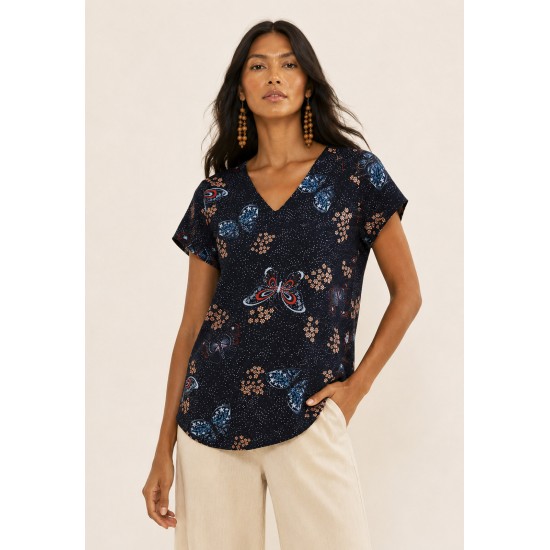 Blusa Malha Gola V Manga Curta Estampa Asas do Entardecer