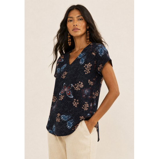 Blusa Malha Gola V Manga Curta Estampa Asas do Entardecer