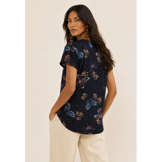 Blusa Malha Gola V Manga Curta Estampa Asas do Entardecer