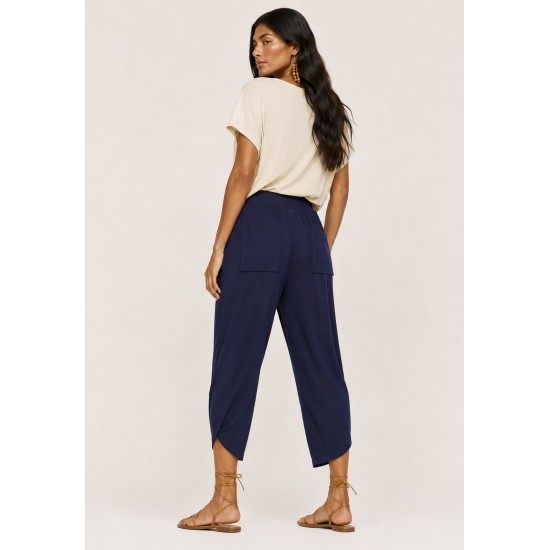 Calça Pantacourt Malha com Bolso Solto Azul Marinho