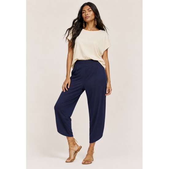 Calça Pantacourt Malha com Bolso Solto Azul Marinho
