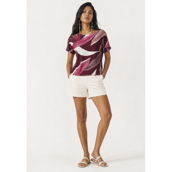 Blusa Básica Morcego Malha Gola Canoa Manga Curta Estampa Selva Bordô