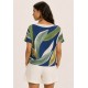 Blusa Básica Morcego Malha Gola Canoa Manga Curta Estampa Selva Azul