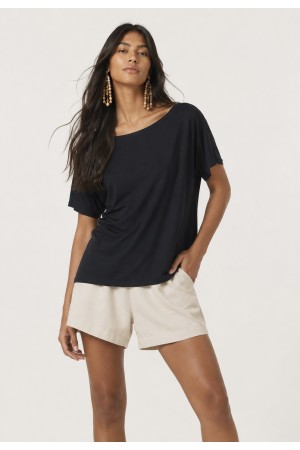 Blusa Básica Morcego Malha Gola Canoa Manga Curta Preta