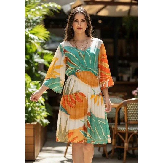 Vestido Curto Plano com Manga e Camadas Estampa Jardim do Sol