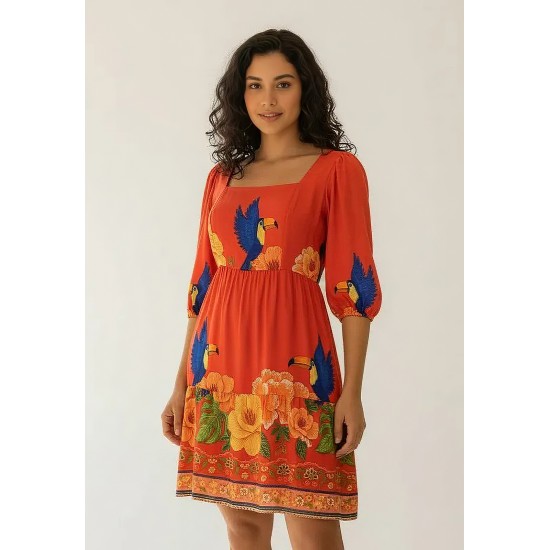 Vestido Curto Manga 3/4 Estampa Arara do Sol