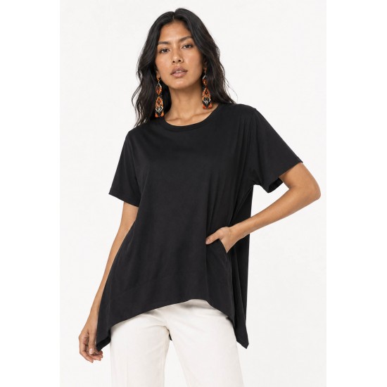T-Shirt Ampla Malha Manga Curta Preta