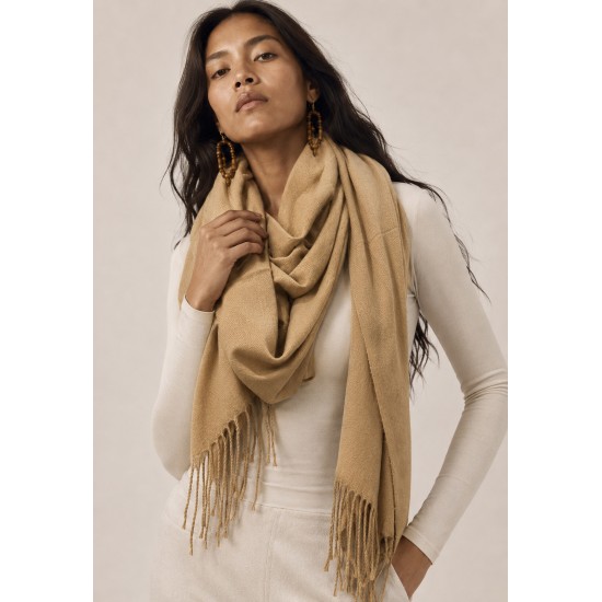 Echarpe Feminina Bege com Franjas para Frio e Inverno