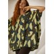 Blusa Ampla Malha Morcego Manga Curta Estampa Folhas de Outono