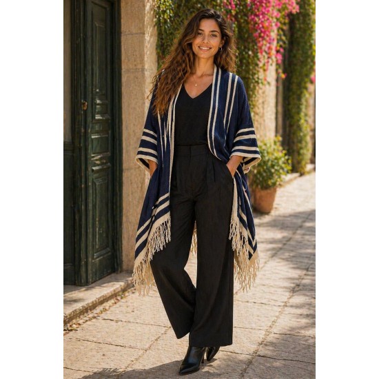 Poncho Tricot Raiz Natural Azul Marinho com Franjas