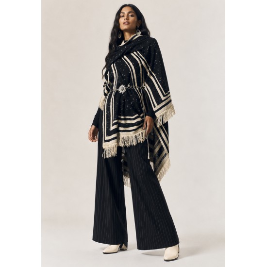Poncho Tricot Raiz Natural Preto com Franjas