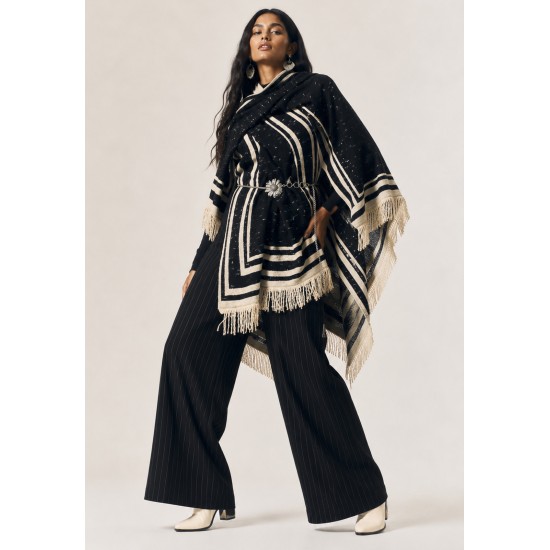 Poncho Tricot Raiz Natural Preto com Franjas