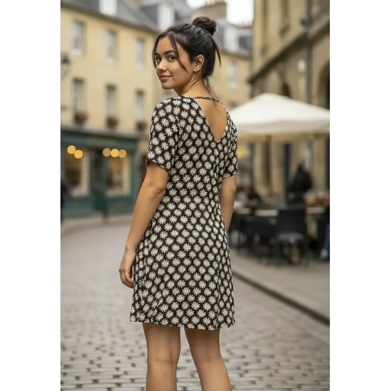 Vestido Curto Guaraciara Estampa Festa das Margaridas