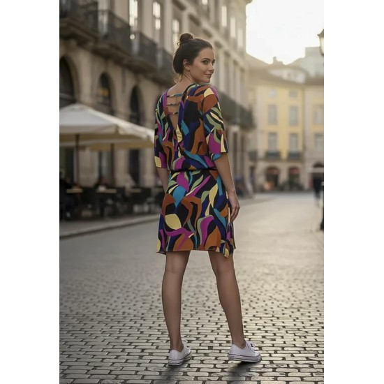 Vestido Curto Kaolin Viscose Estampa Pétalas ao Vento