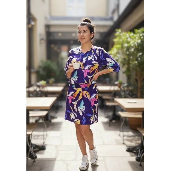 Vestido Curto Kaolin Viscose Estampa Pétalas ao Vento