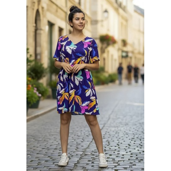 Vestido Curto Viscose Rodado Estampa Pétalas ao Vento