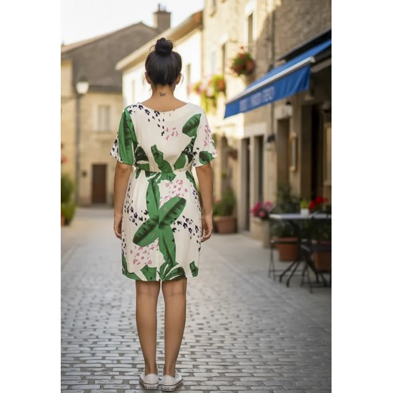 Vestido Curto Viscose Rodado Estampa Folhagem Poética