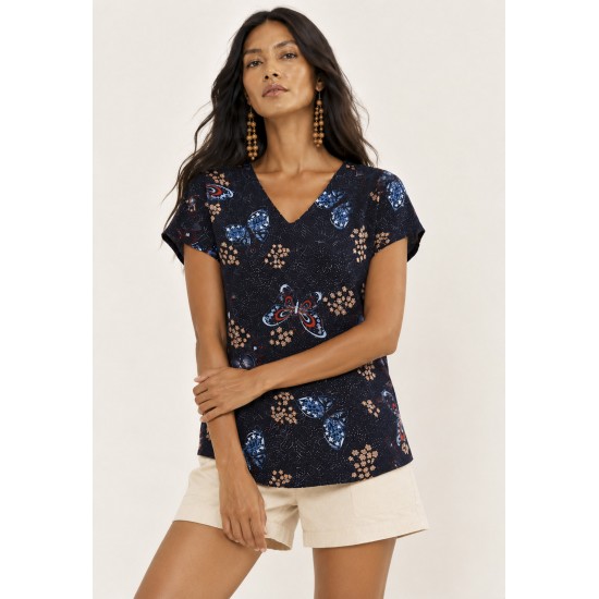 Blusa Viscose Gola V Manga Curta Estampa Asas do Entardecer