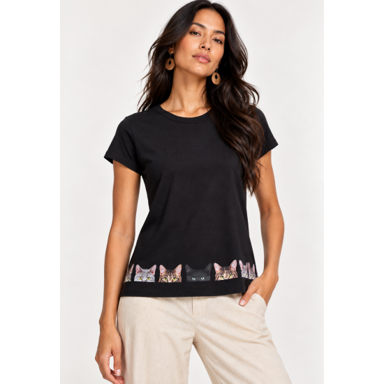 T-Shirt Malha Preta Estampa Bichanos