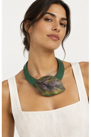 Colar Biojoia Folha do Maicá Látex Natural Verde Maicá Multicolor