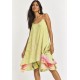 Vestido Curto Itaúna em Viscose com Babados Duplos Estampa Florada de Jambu